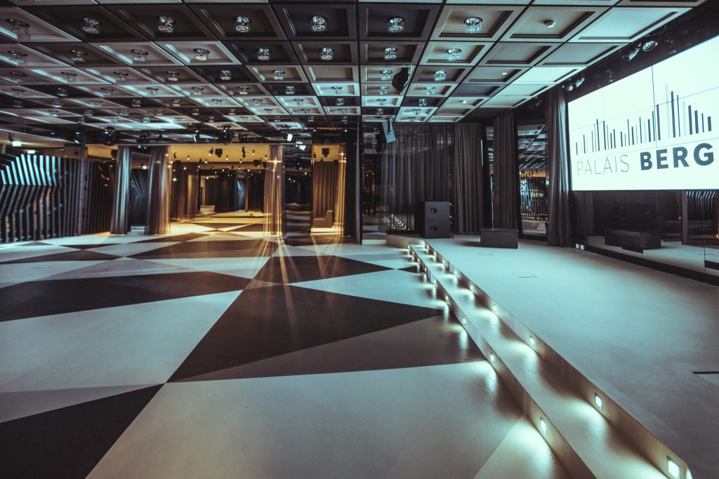 Leere S&auml;le | Palais Berg