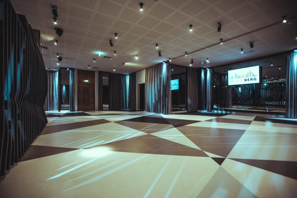 Leere S&auml;le | Palais Berg